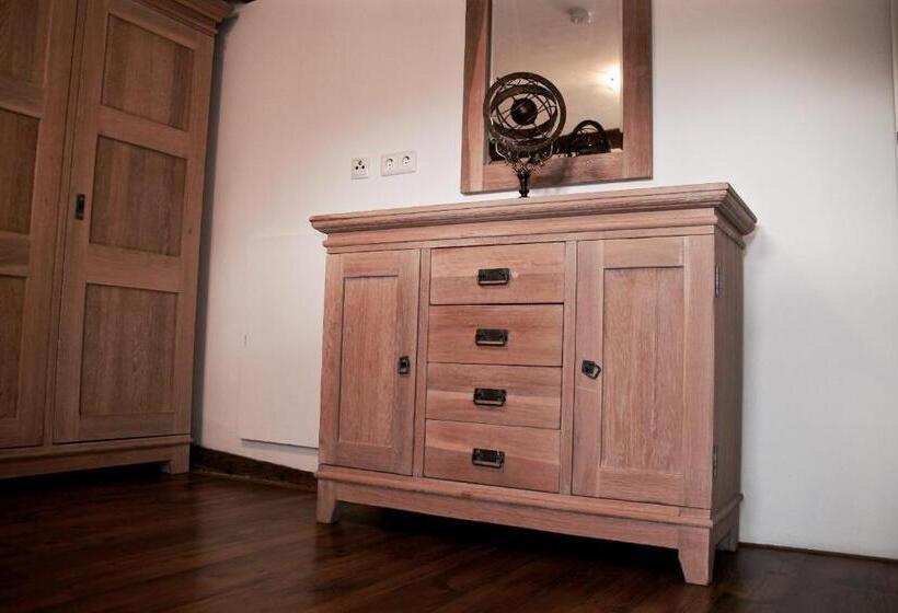 Семейный Номер, Simonis