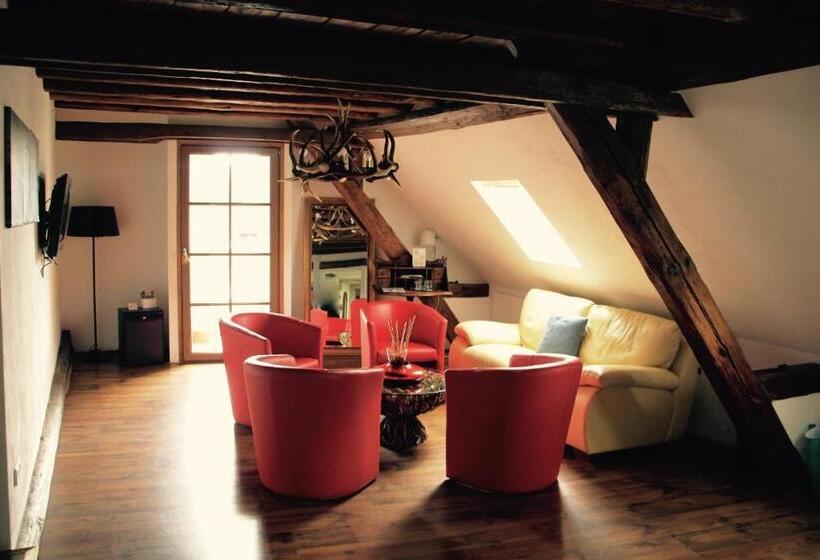 Семейный Номер, Simonis