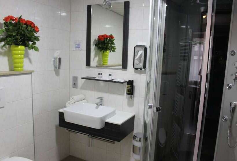 Номер Стандарт Трехместный, Simonis