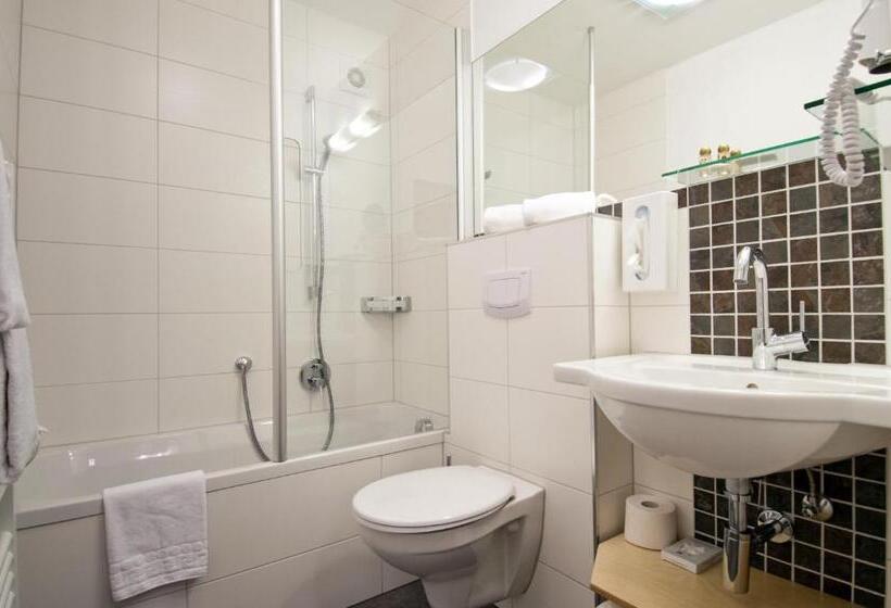 Номер Комфорт, Wellnesshotel Sonnenhof & Sonnhalde