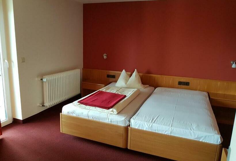 标准单人间, Waldschenke Fuhr