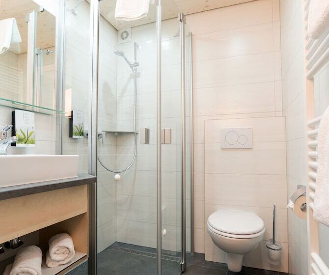 Номер Комфорт, Wellnesshotel Sonnenhof & Sonnhalde