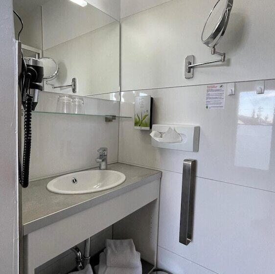 Номер Economy, Wellnesshotel Sonnenhof & Sonnhalde