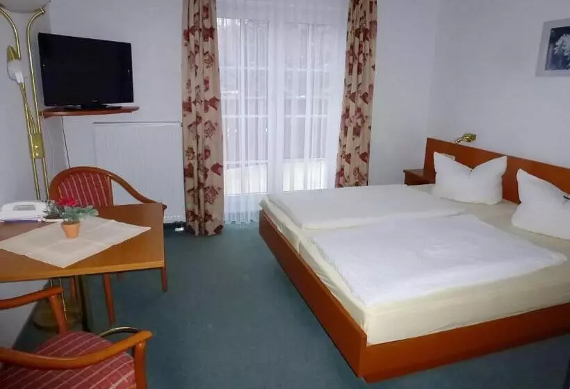バルコニー付きスタンダードルーム, Parkhotel Bad Brambach
