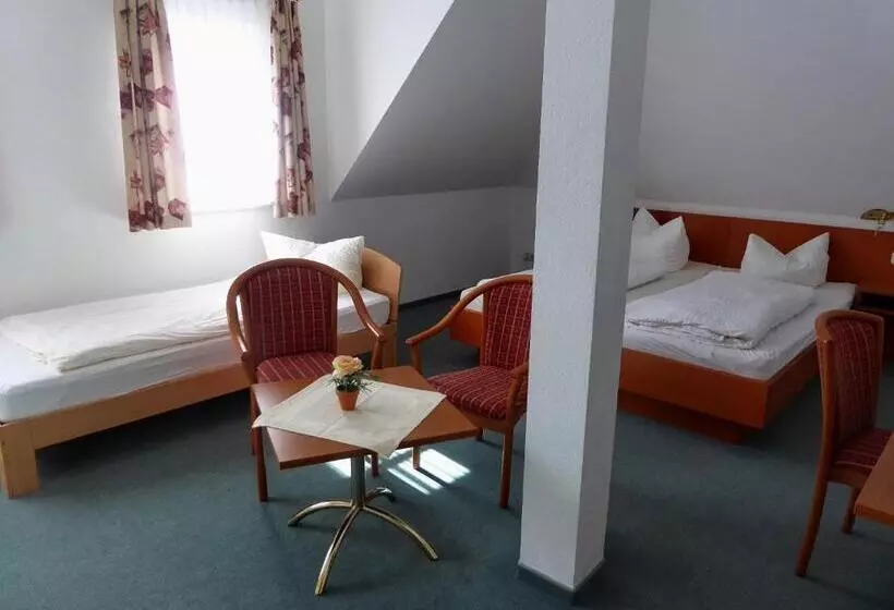 スタンダードトリプルルーム, Parkhotel Bad Brambach