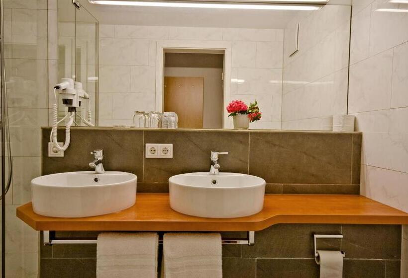 חדר קומפורט, Landgasthof Hirsch