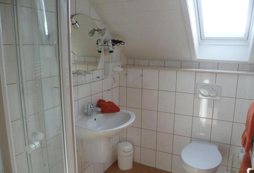 Номер Стандарт, Landgasthof Zur Scharfen Ecke