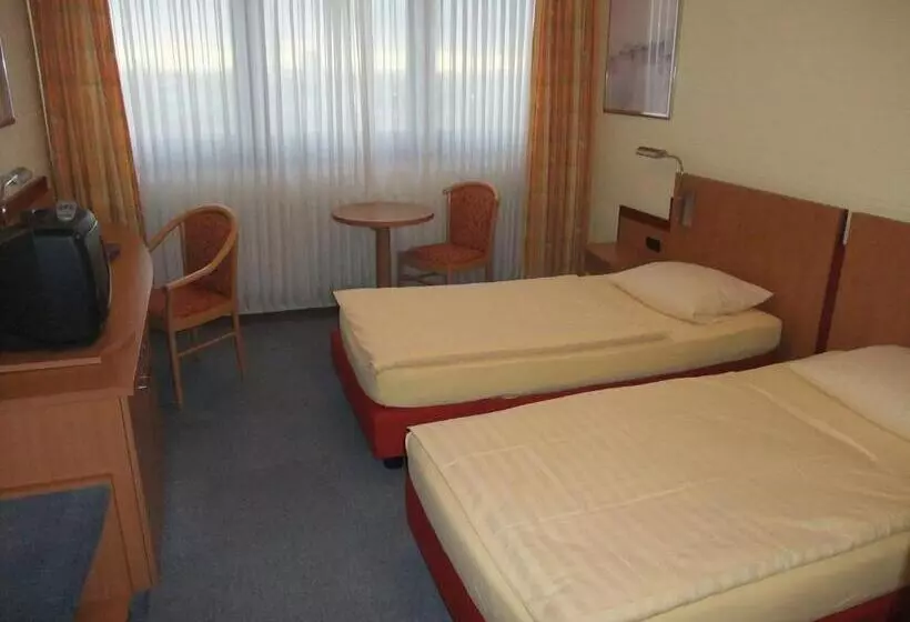 コンフォートルーム, Rtb Hotel   Sportschule