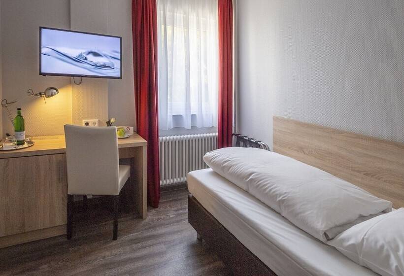 スタンダードシングルルーム, Westerfeld