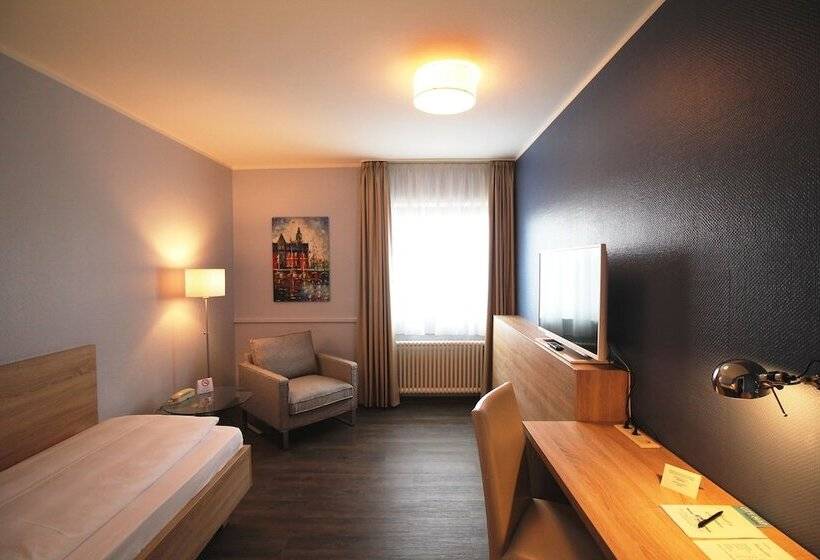 غرفة ديلوكس فردية, Westerfeld