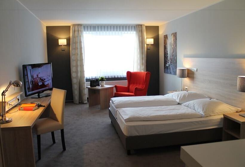 شقة غرفة واحدة, Westerfeld