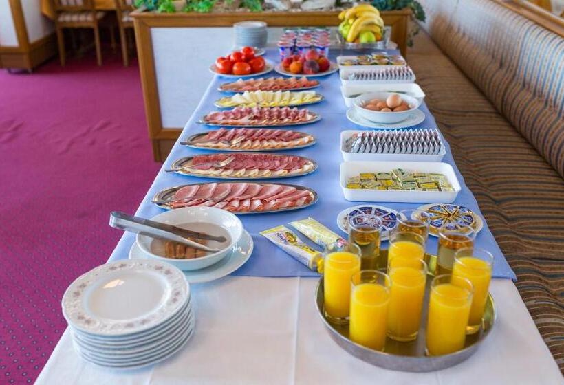 Quarto Estandar com Sacada, Bed & Breakfast Senator