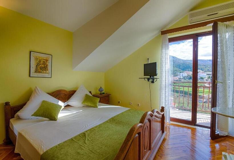 Quarto Estandar com Sacada, Bed & Breakfast Senator