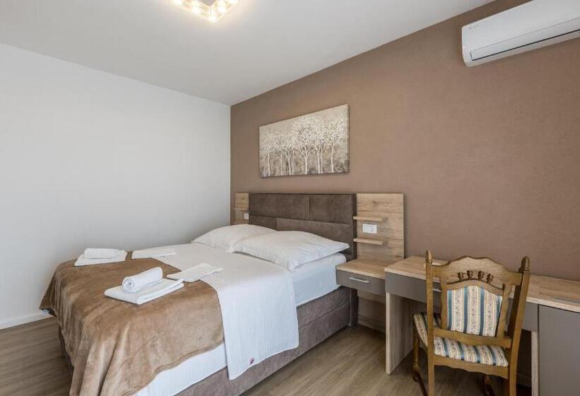 Quarto Deluxe Vista Mar com Sacada, Bed & Breakfast Senator