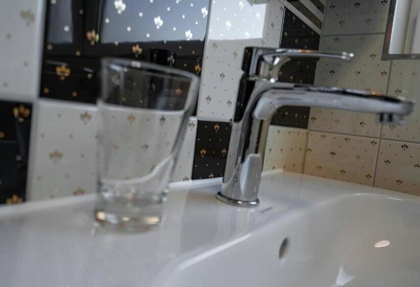 带1个卧室的带阳台的公寓, City