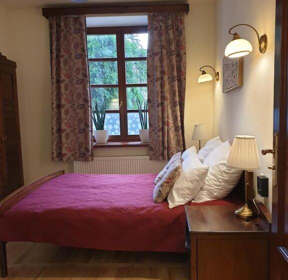 اتاق استاندارد, Agharta