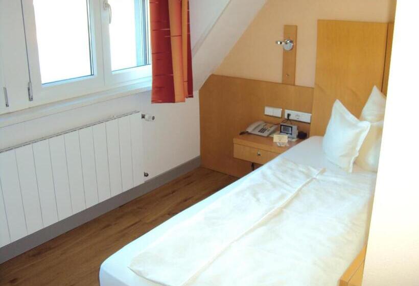 חדר סטנדרט יחיד, Alter Kranen