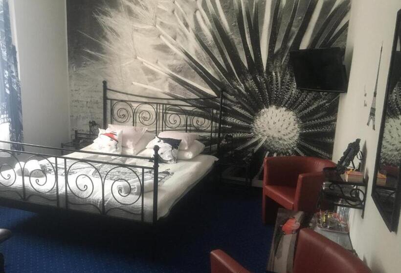 חדר דלוקס, Bella