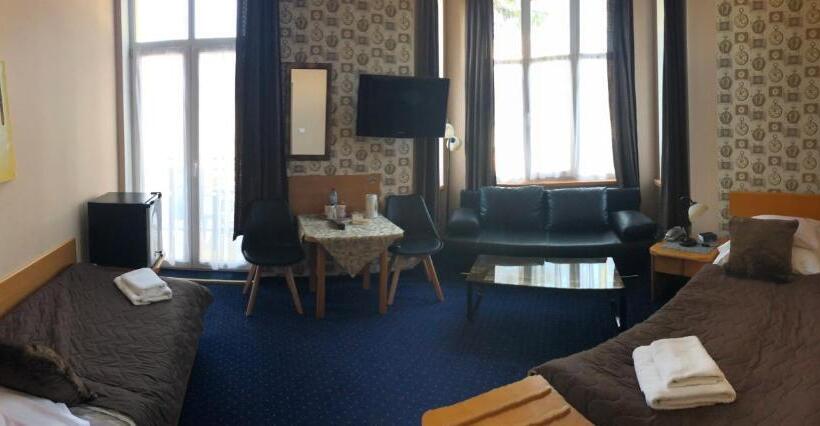 חדר דלוקס, Bella