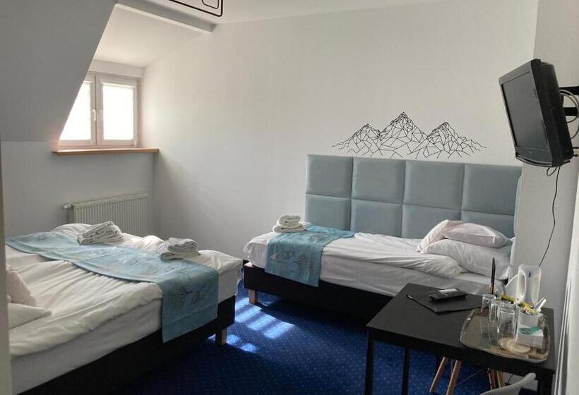 חדר סטנדרט לשלושה, Bella