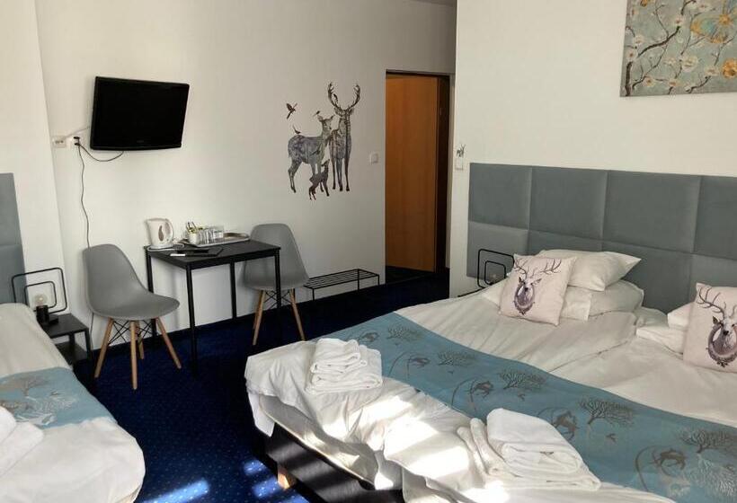 חדר סטנדרט לשלושה, Bella