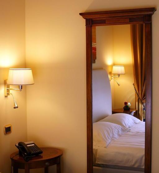 Номер Стандарт Индивидуальный, Bram