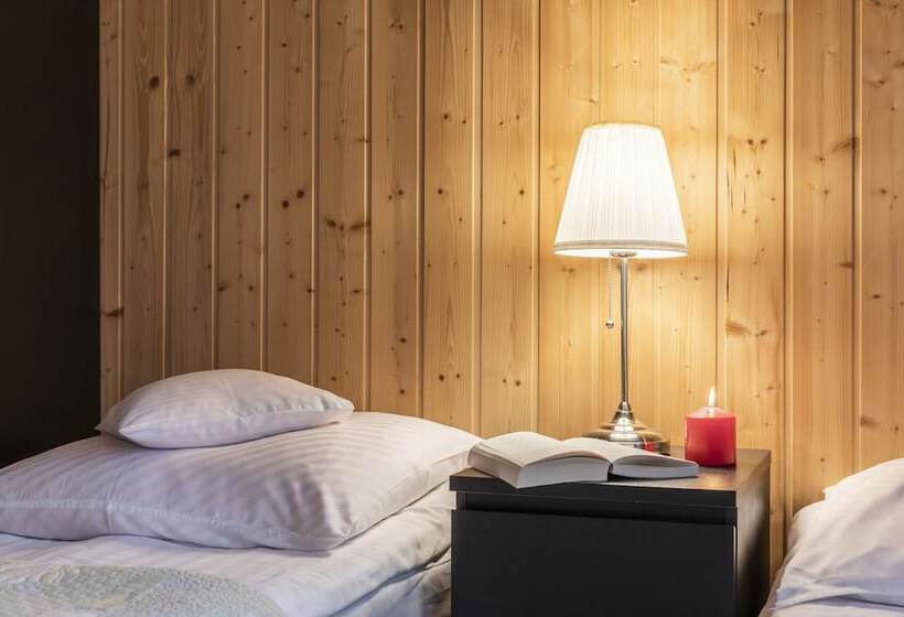 בקתת חדר, Bursztyn   Bernstein Spa & Wellness