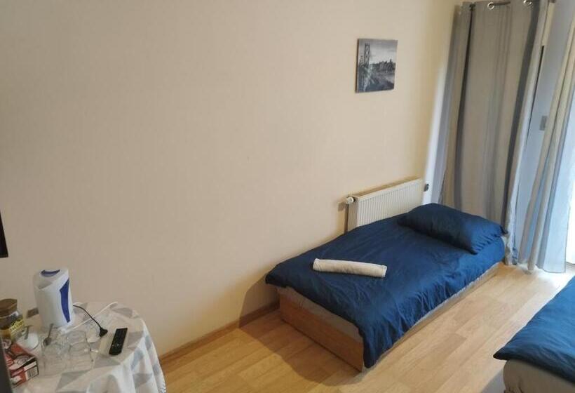 ガーデンビューファミリールーム, Ceramika Bolesławiec   Pensjonat