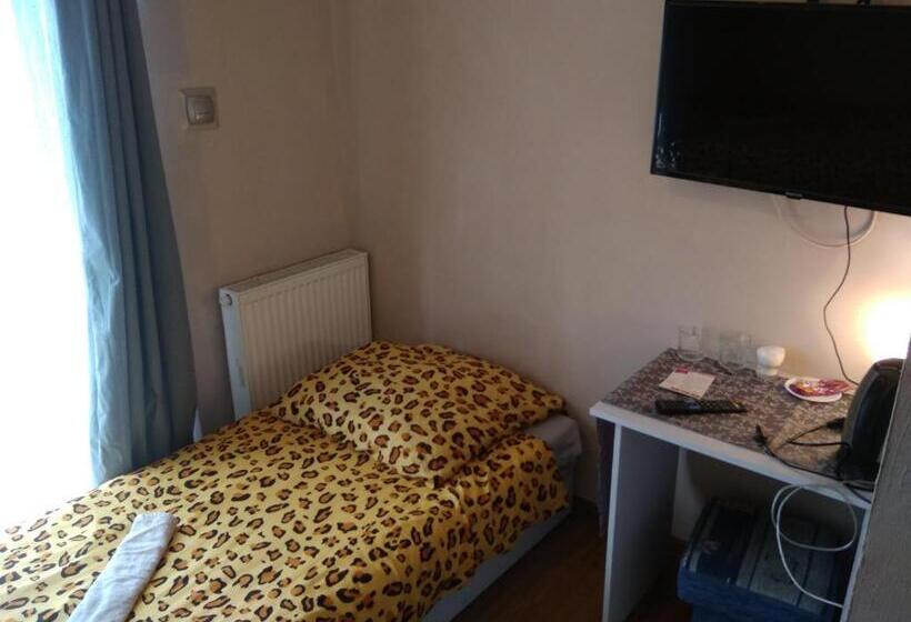 スタンダードルーム, Ceramika Bolesławiec   Pensjonat