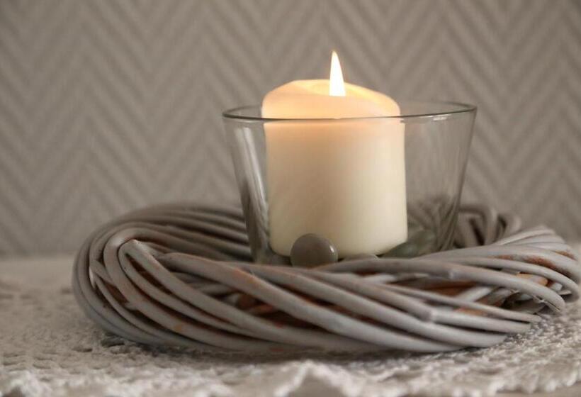 سوئیت با بالکن, Dom Atalia Wynajem Pokoi