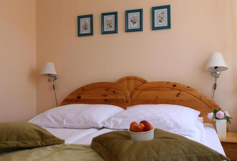 اتاق استاندارد سه نفره, Dom Atalia Wynajem Pokoi