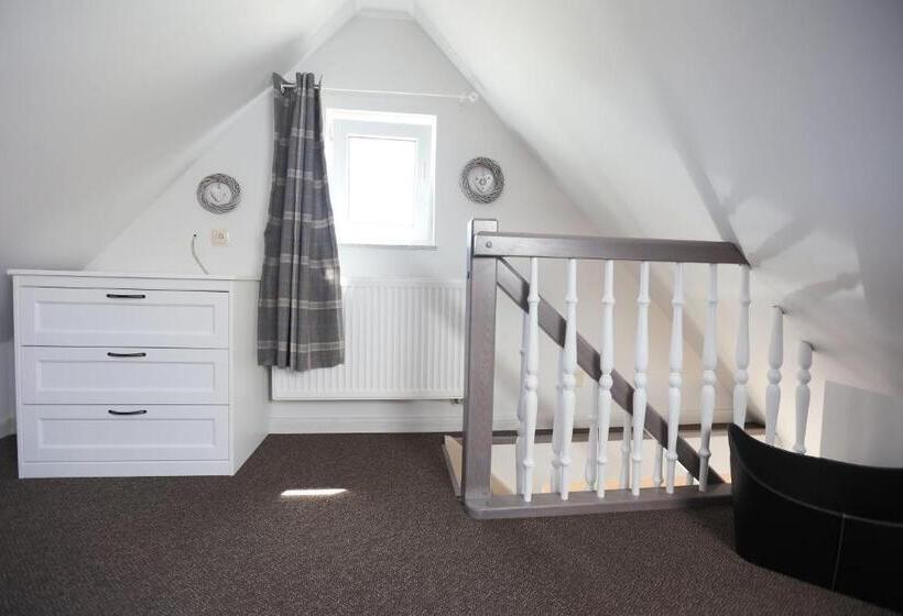 اتاق لوکس, Dom Atalia Wynajem Pokoi