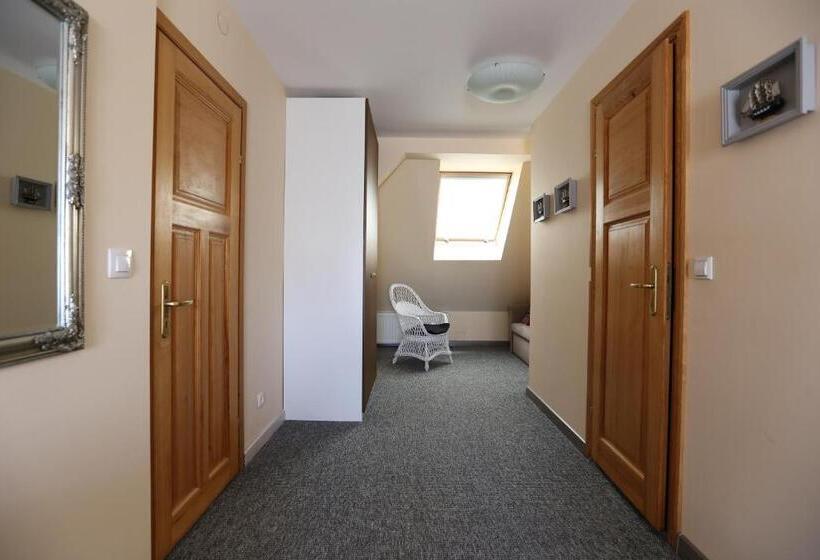 اتاق لوکس, Dom Atalia Wynajem Pokoi