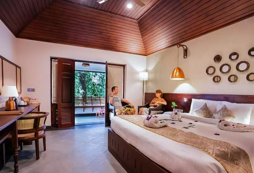 スタンダードインサイドビュールーム, Elephant Court Thekkady