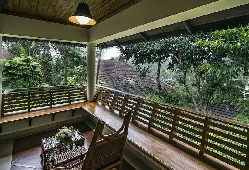 スタンダードインサイドビュールーム, Elephant Court Thekkady