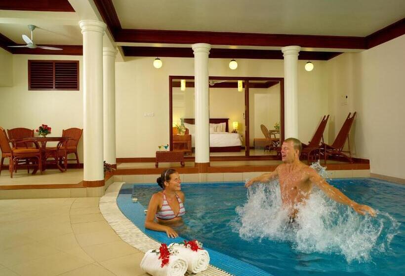 استودیوی استاندارد, Elephant Court Thekkady