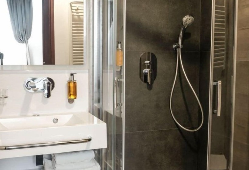 غرفة إقتصادية, Europa Starachowice