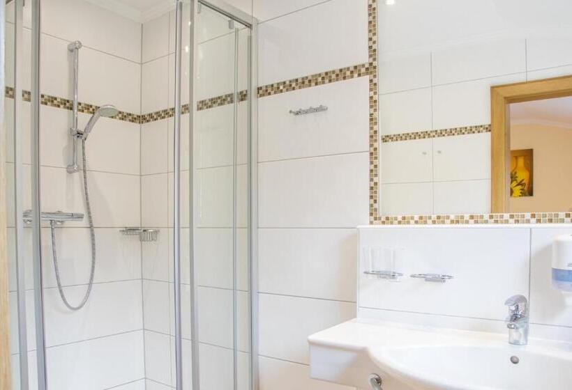 חדר קומפורט, Gell