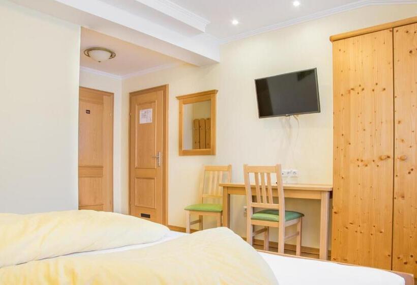 חדר קומפורט, Gell