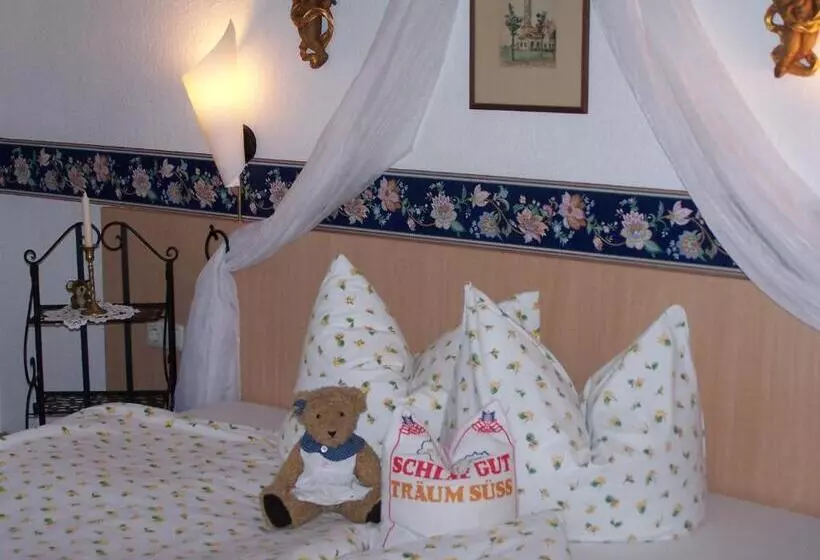اتاق استاندارد, Goldenes Faß
