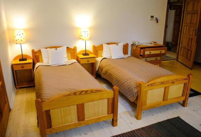 豪华三人间, Krak