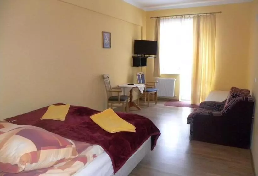 Standard Kolmen Hengen Huone Parveke, Okulski Grand Rozewie
