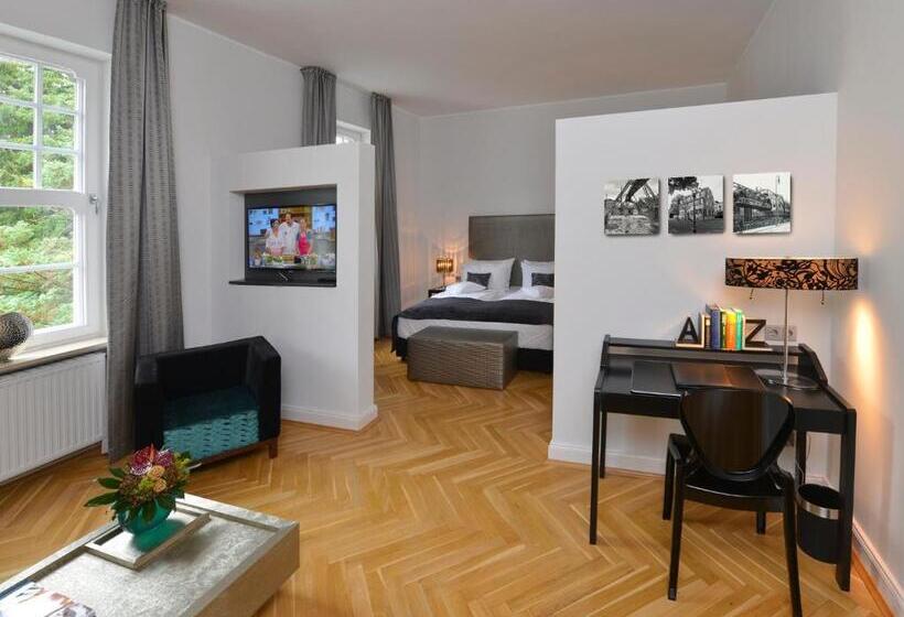 스위트, Park Villa