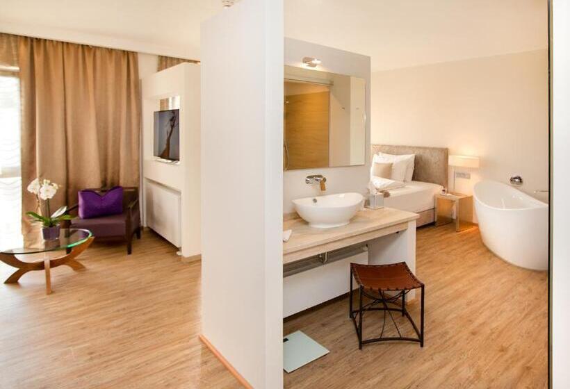 스위트, Park Villa