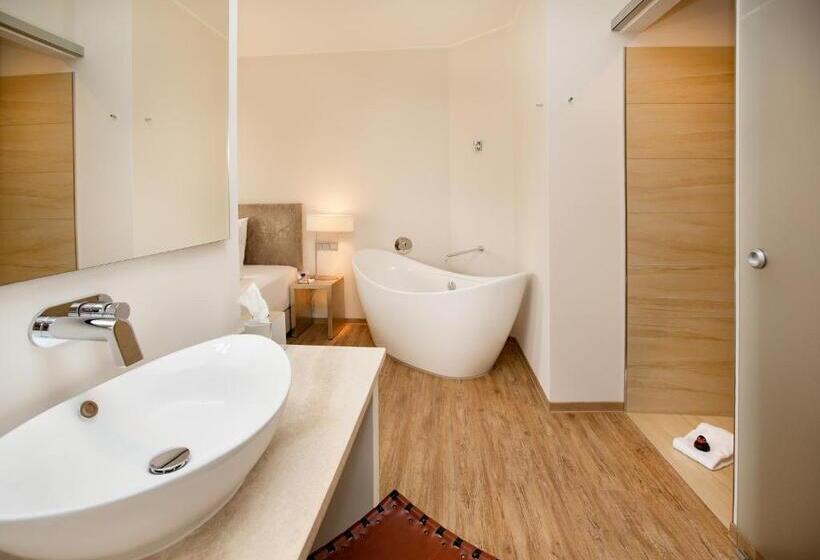 스위트, Park Villa