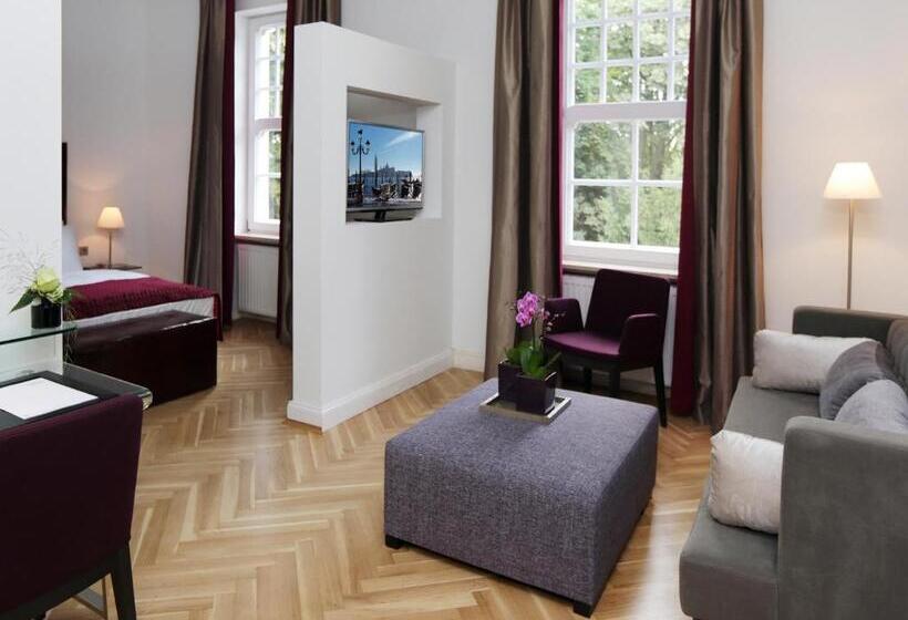 스위트, Park Villa