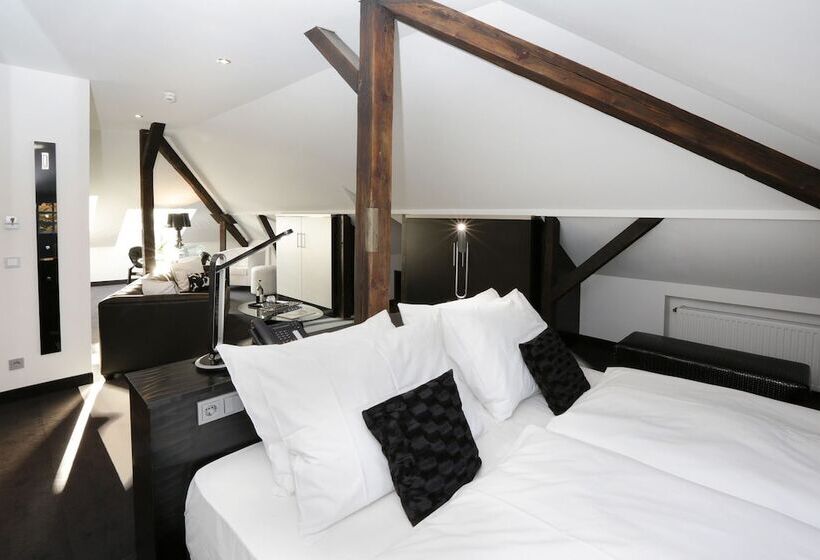 스위트, Park Villa