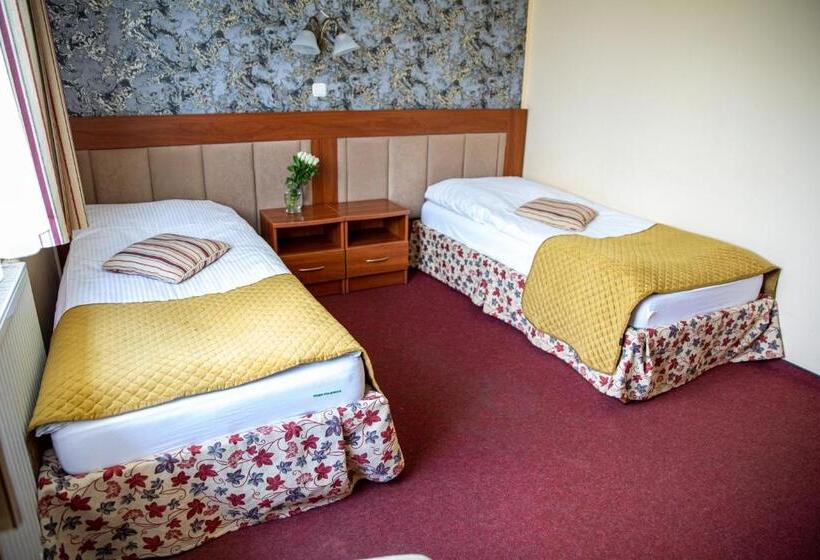 חדר סטנדרט יחיד, Pod Wierzba