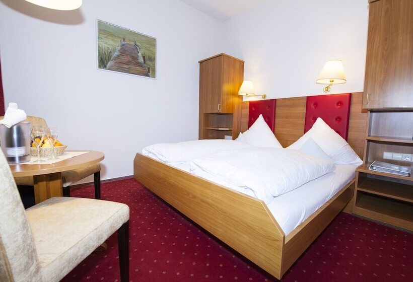 غرفة قياسية مزوَّدة بشُرفة, & Restaurant Sieben Linden