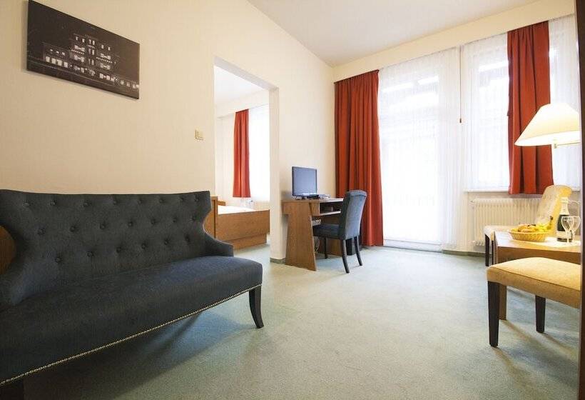 غرفة قياسية مزوَّدة بشُرفة, & Restaurant Sieben Linden